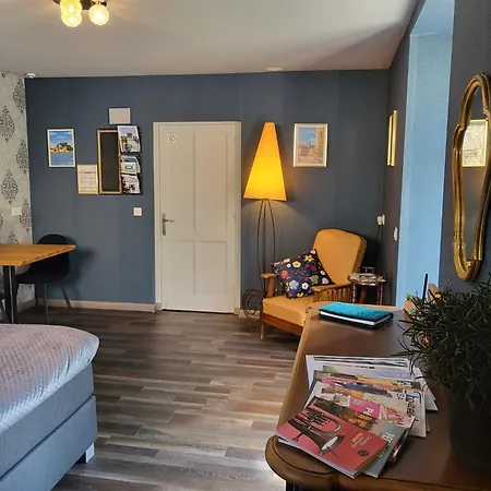 Bed & Breakfast D'hotes L'heure Bleue Saint-Alvère