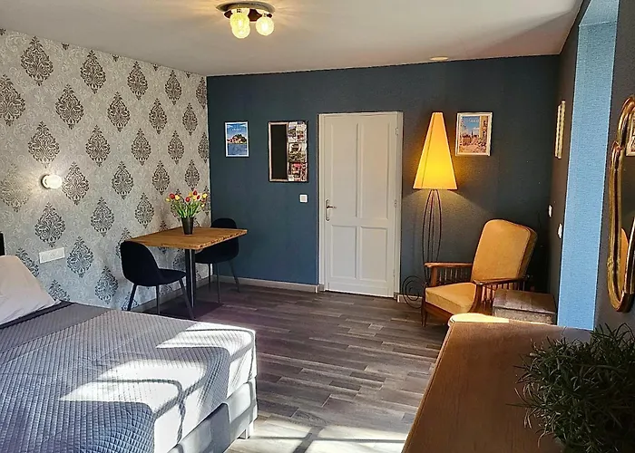 D'hotes L'heure Bleue Bed and breakfast Saint-Alvère